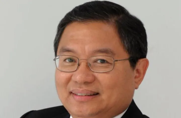 Charlie Paulus, Dirut Bank NTT