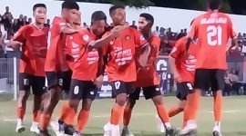 Euforia pemain PSN Ngada menyambut gol pertama saat melawan PS Kota Kupang, Senin (10/11)