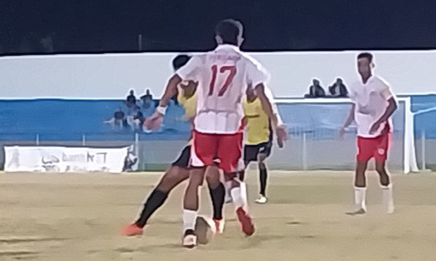 Bentrok Persada dan Nirwana 04 di Stadion Marilonga Ende, Sabtu (22/11)