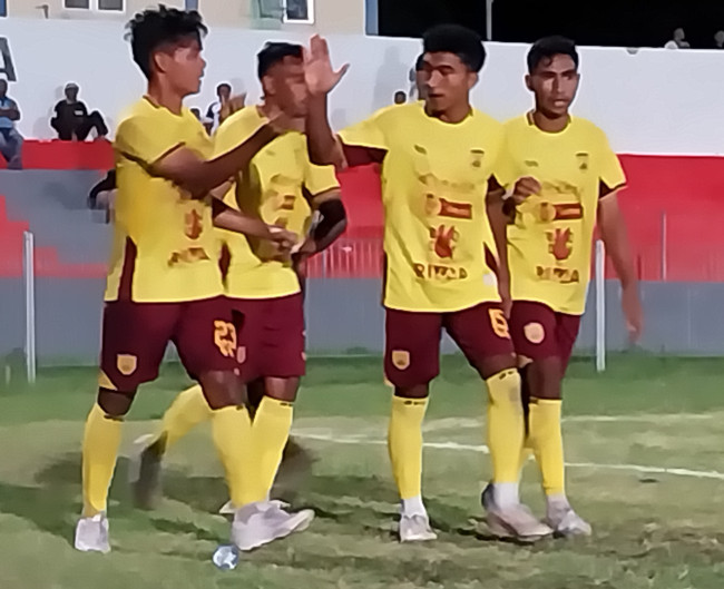 Bajak Laut melaju ke Babak 8 Besar usai mengalahkan Kristal di Stadion Marilonga, Selasa (25/11)