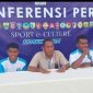 Head Coqch BMP Flotim Ibnu Chaldun berikan keterangan kepada wartawan usai menang atas Persami Maumere, Minggu (16/11)