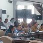 Suasana RDP terkait persoalan yang dialami dokter umum dan dokter gigi di Kabupaten Sikka, Selasa (16/12)