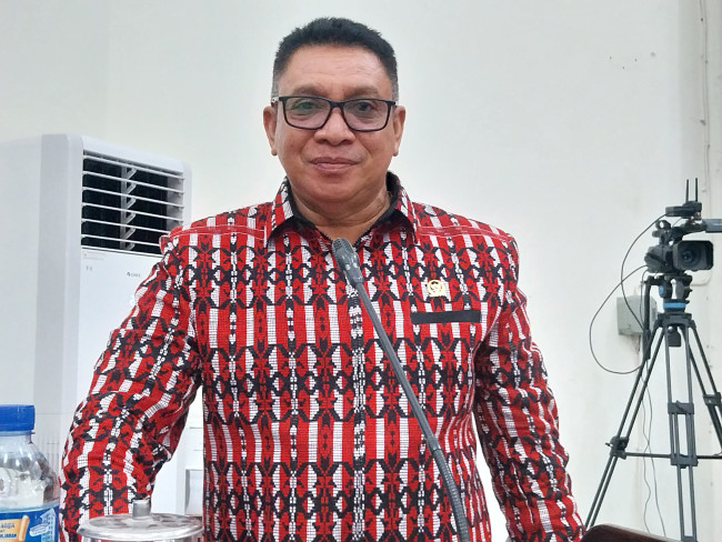 Alfonsus Ambrosius, anggota Fraksi PDI Perjuangan
