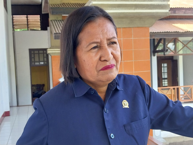 Anggota Fraksi Partai Golkar Maria Angelorum Mayestatis