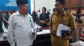 Pelaksana Tugas Kepala Dinas PKO Sikka Patrisius Pederiko dan Kepala Kantor Kemenag Sikka Yosef Rangga Kapodo