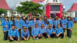 PPPK Paruh Waktu di Sikka saat menerima SK pengangkatan 