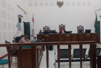 Suasana sidang putusan permohonan praperadilan kasus dugaan TPPO di Eltras Pub Maumere, Selasa (21/4)