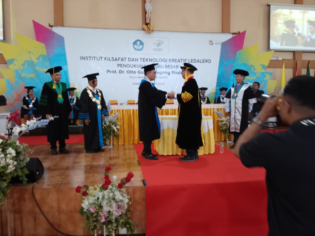 Pengukuhan Pater Otto Gusti Madung SVD sebagai Guru Besar Filsafat Politik, Sabtu (18/4)