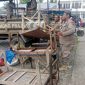 Pembongkaran lapak pedagang di eks Pasar Geliting, Senin (27/4)