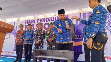 Bupati Sikka Juventus Prima Yoris Kago launching inovasi literasi, Sabtu (2/5)