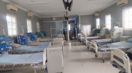 Suasana ruangan Unit Hemodialisis di RSUD TC Hillers Maumere, Senin (18/5), tanpa ada pasien cuci darah 