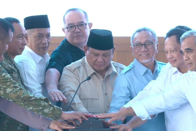 Presiden Prabowo meresmikan Koperasi Desa Merah Putih, Sabtu (16/5)