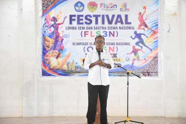 Korwas Pendidikan Menengah dan PLB Kabupaten Sikka Dinas Pendidikan dan Kebudayaan Propinsi NTT Mikael Maran