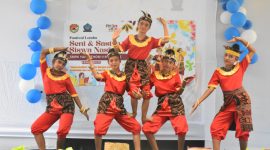 Kreativitas Pelajar SMPK Yapenthom 2 Maumere pada Lomba Tari Kreasi FLS3N Tingkat Kabupaten Sikka