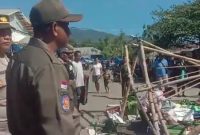 Lapak pedagang Pasar Alok dibongkar