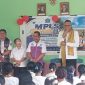 Wakil Bupati Sikka Simon Subandi Supriadi mengunjungi SMPK Yapenthom 2 Maumere, Rabu (15/7)