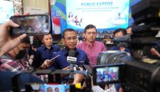 Direktur Utama BPJS Kesehatan Prihati Pujowaskito memberikqn keterangan kepada wartawan usai menggelar Public Expose Laporan Pengelolaan Program dan Laporan Keuangan BPJS Kesehatan Tahun 2025, Kamis (2/7)