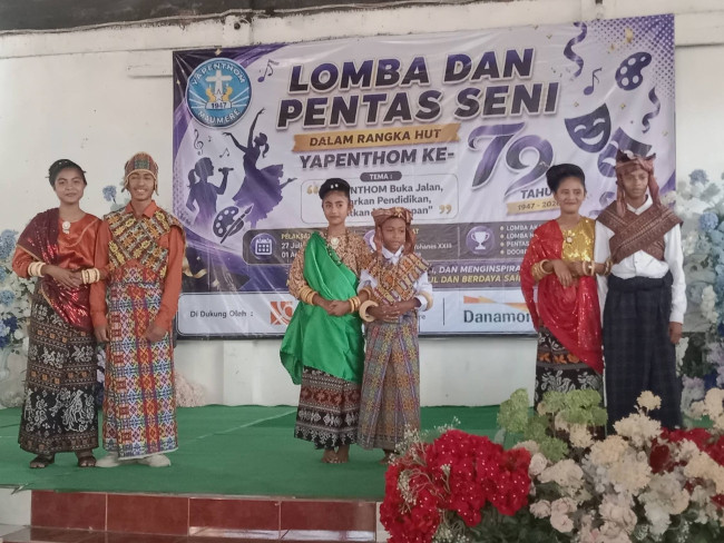 Peserta Lomba Paket Pelang dalam rangka HUT ke-79 Yapenthom