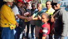 Aksi penggalangan dana IKF Papua