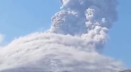 Erupsi Gunung Lewotobi Laki-Laki, Kamis (27/8) pagi