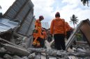 Suasana Operasi Tim SAR Gabungan saat pencarian korban gempa bumi tektonik beberapa waktu lalu