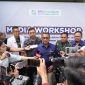 Direktur Utama BPJS Kesehatan Prihati Pujowaskito tengah memberikan keterangan pers di Cimahi, Rabu (16/9)