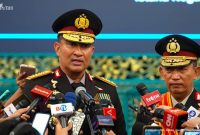 Kapolri Jenderal Suyudi Ario Seto memberikan keterangan pers