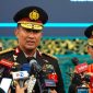 Kapolri Jenderal Suyudi Ario Seto memberikan keterangan pers