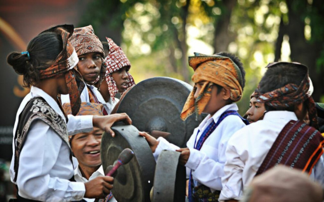 Musik tradisional gong waning dari Kabupaten Sikka